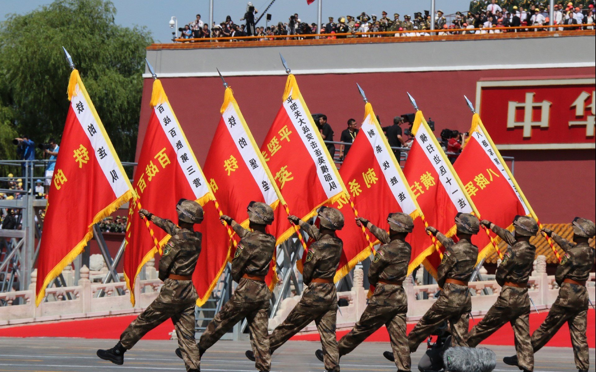 勒沃库森连胜势头不减，勒沃库森对战