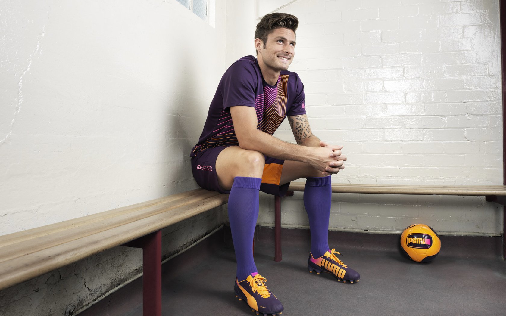 中国男足在巴黎奥运会比赛中以2-0战胜西班牙，中国男足晋级奥运会