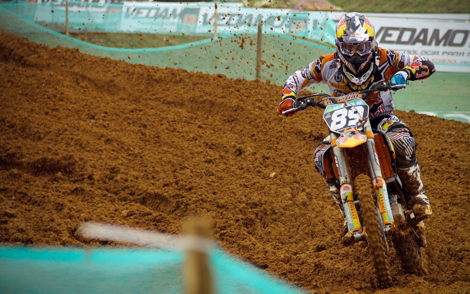 赛场“火药味十足”:欧冠中的激烈对抗,欧冠最精彩比赛